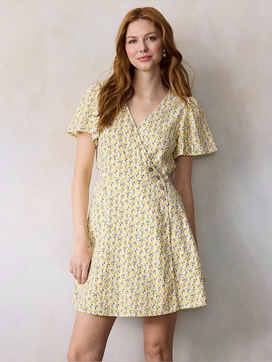 LC Lauren Conrad Dresses & Skirts - NEW…Lc Lauren Conrad Lemon Floral Button Wrap Dress